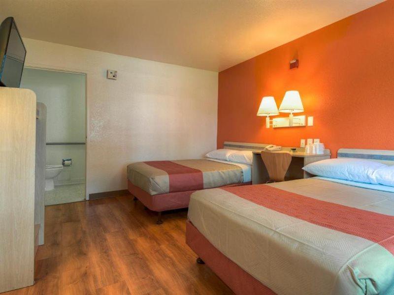 Motel 6-Escondido, Ca Экстерьер фото