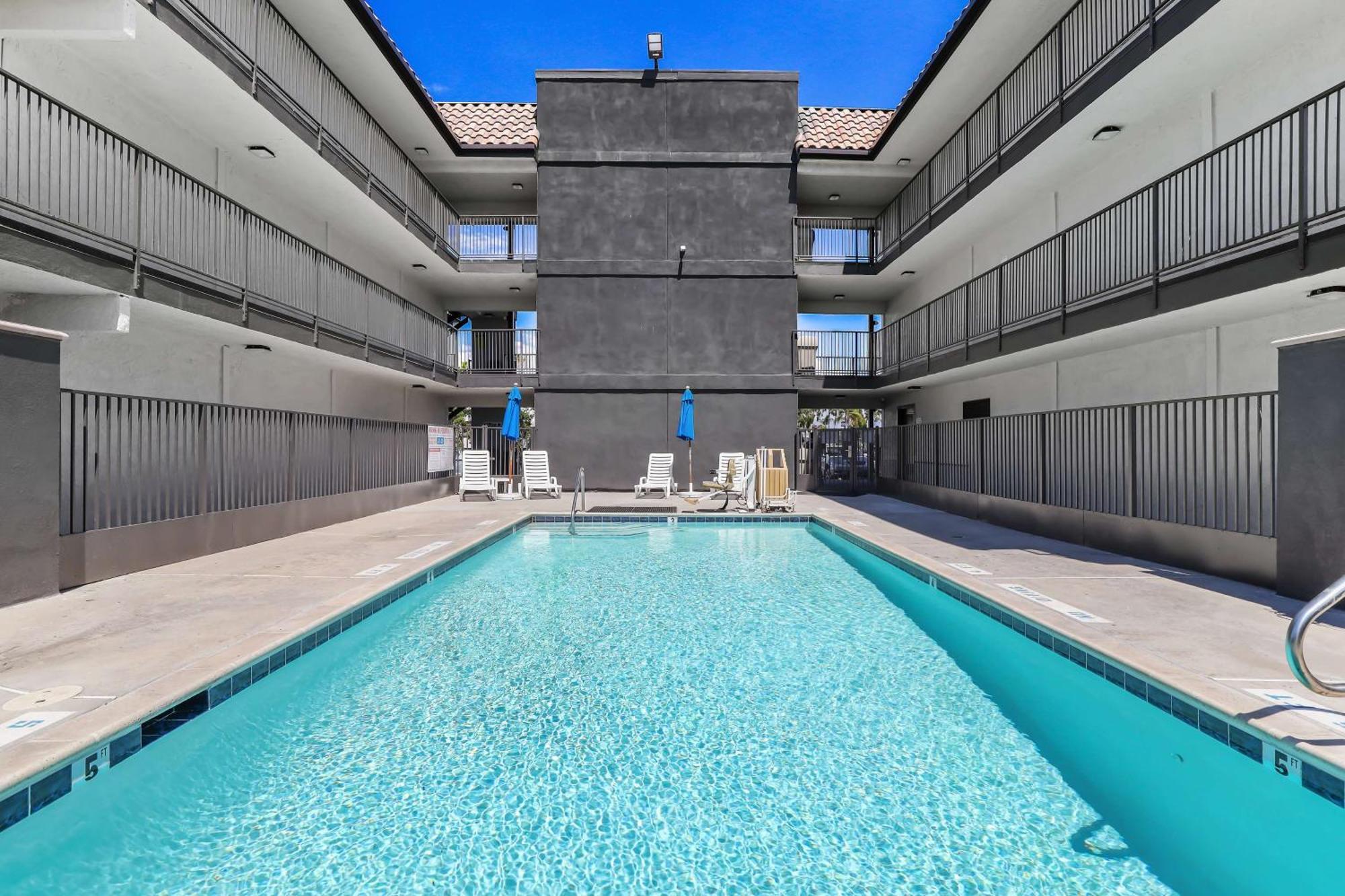 Motel 6-Escondido, Ca Экстерьер фото